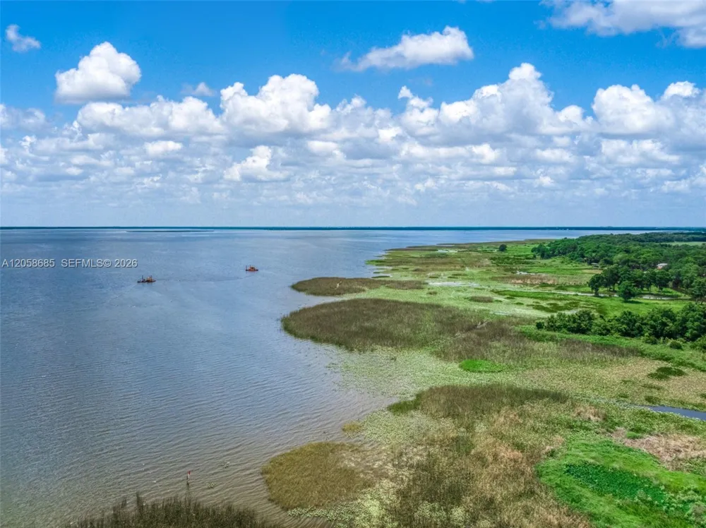 221 SPECKLED PERCH PT Other City - In The State Of Florida, FL 33857