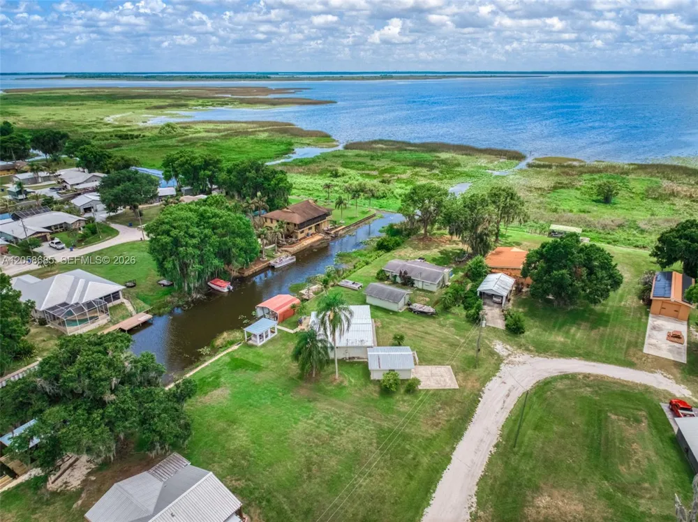 221 SPECKLED PERCH PT Other City - In The State Of Florida, FL 33857