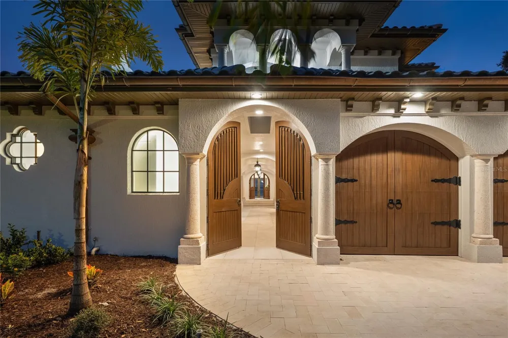 800 W 2ND AVENUE Windermere, FL 34786