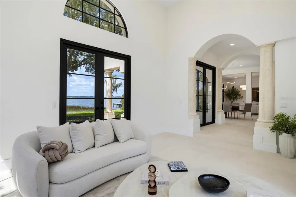 800 W 2ND AVENUE Windermere, FL 34786