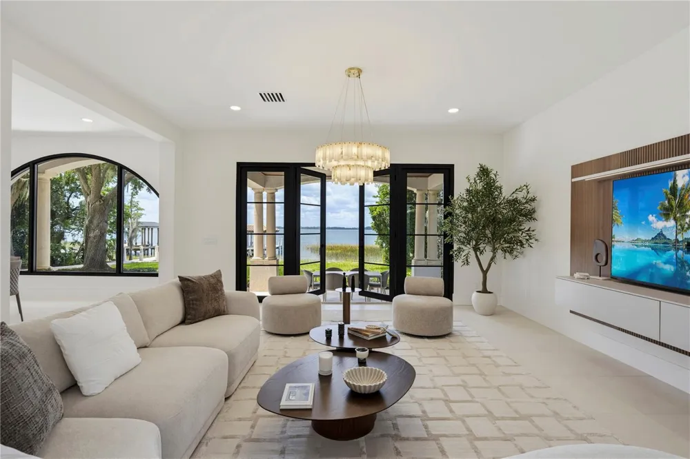 800 W 2ND AVENUE Windermere, FL 34786