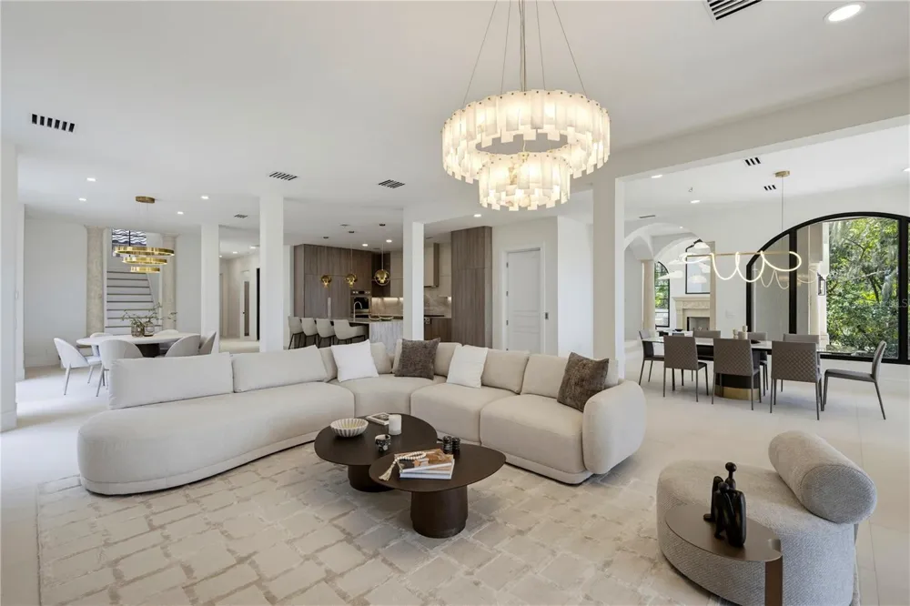 800 W 2ND AVENUE Windermere, FL 34786
