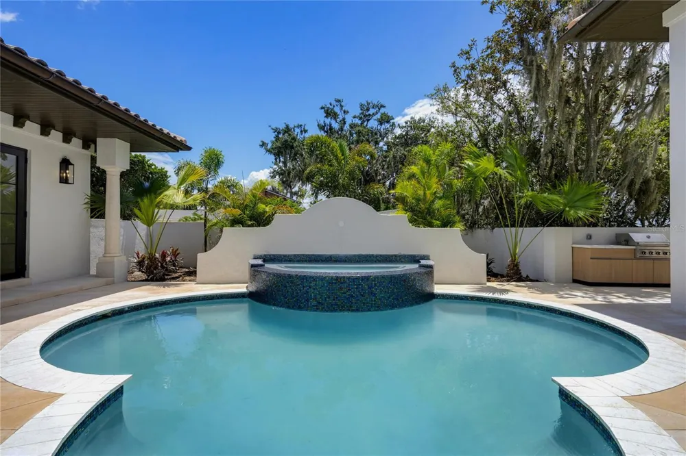 800 W 2ND AVENUE Windermere, FL 34786