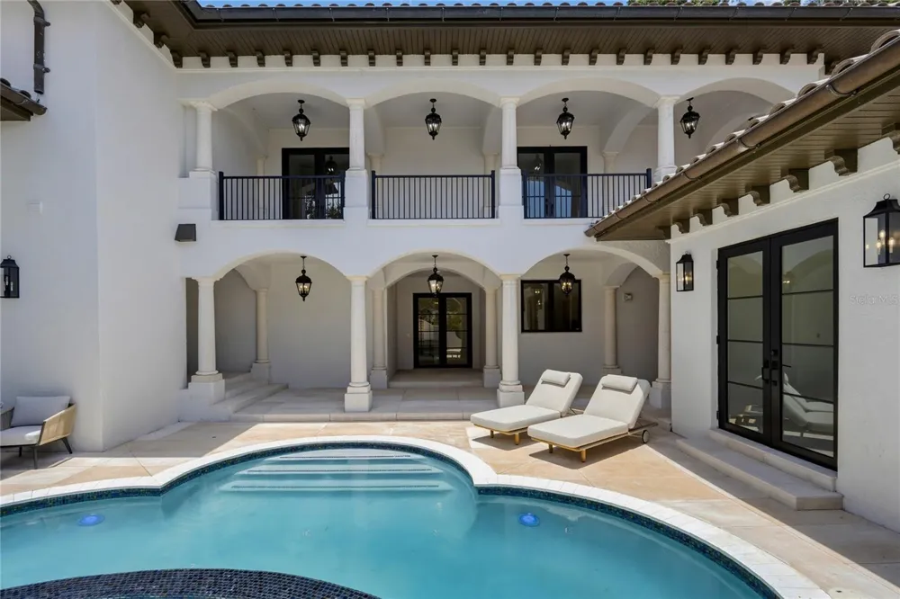 800 W 2ND AVENUE Windermere, FL 34786