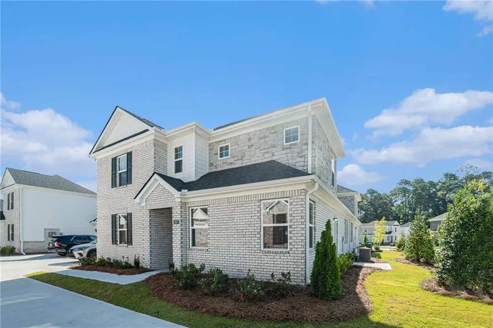 607 Silver Moon Drive Loganville, GA 30052