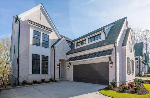 5561 Broad River View