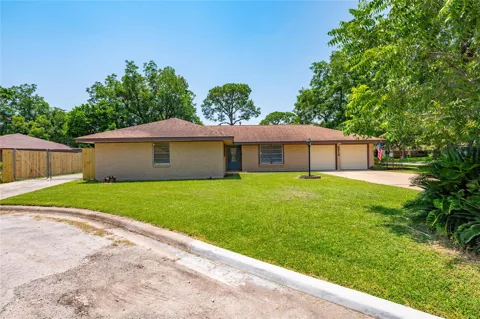 2513 Meadow Lane