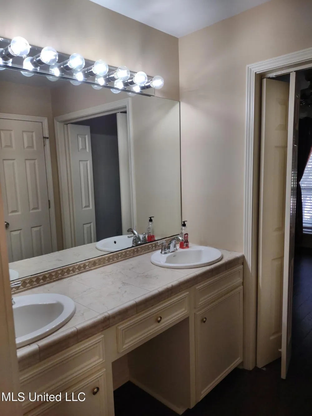 336 Pebble Creek Drive Madison, MS 39110