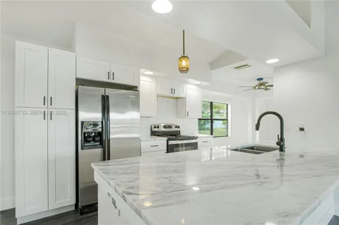 2935 SW 1st Pl