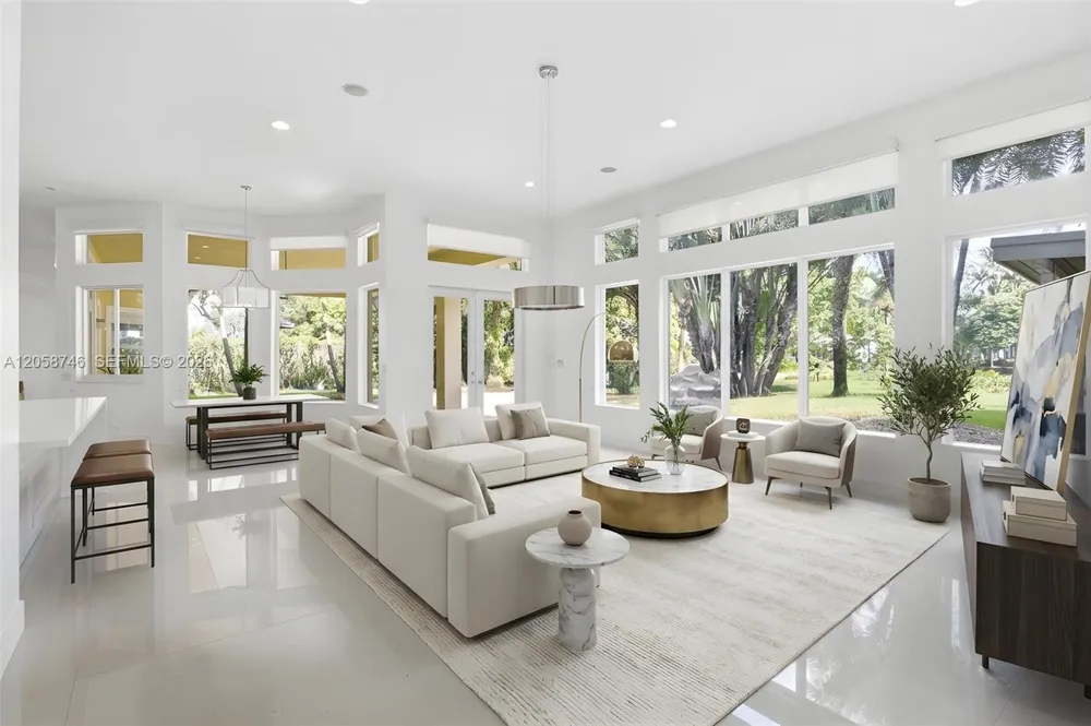 15374 SW 34th St Davie, FL 33331