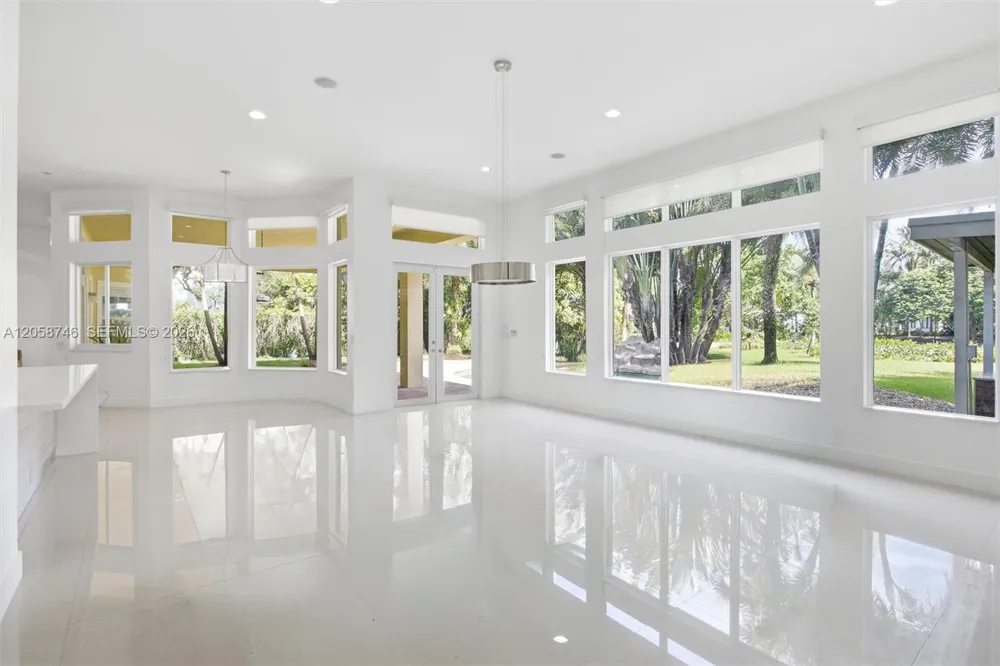 15374 SW 34th St Davie, FL 33331