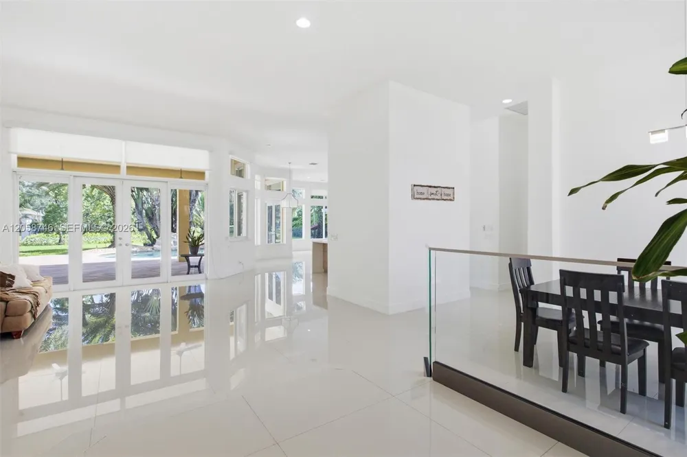 15374 SW 34th St Davie, FL 33331