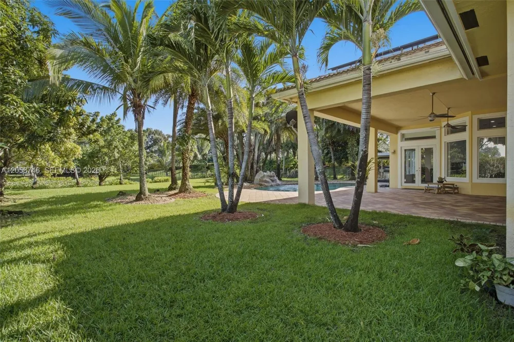 15374 SW 34th St Davie, FL 33331