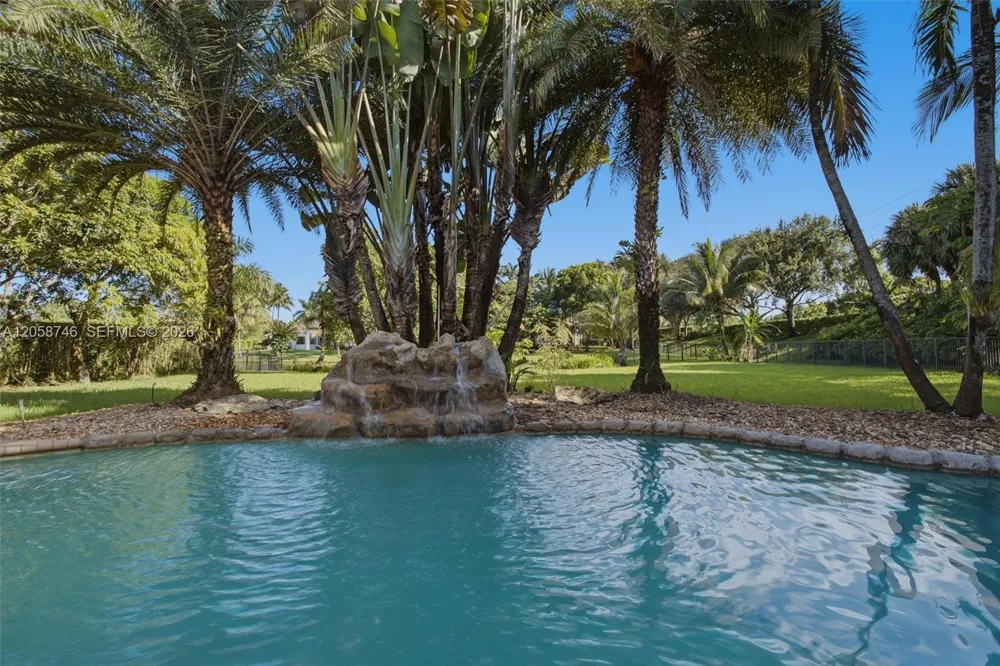 15374 SW 34th St Davie, FL 33331