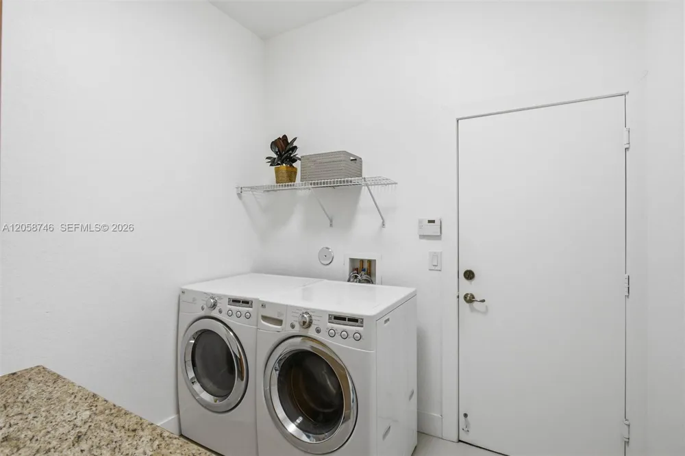 15374 SW 34th St Davie, FL 33331