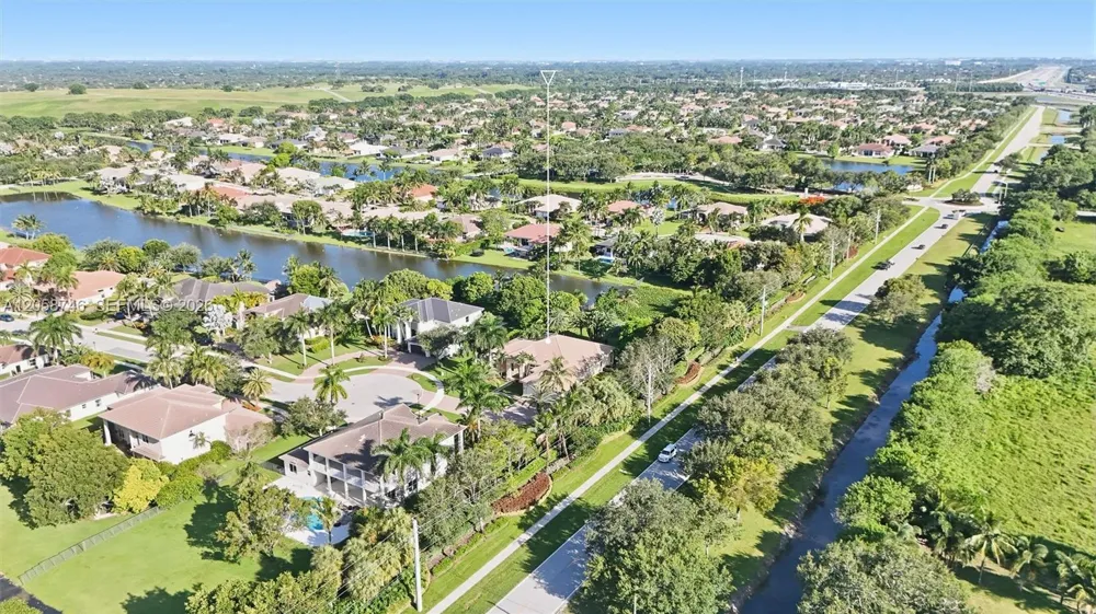 15374 SW 34th St Davie, FL 33331