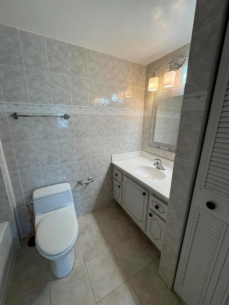 4990 E Sabal Palm Boulevard Tamarac, FL 33319