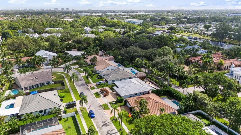 5223 DEERHURST CRESCENT CIRCLE Boca Raton, FL 33486
