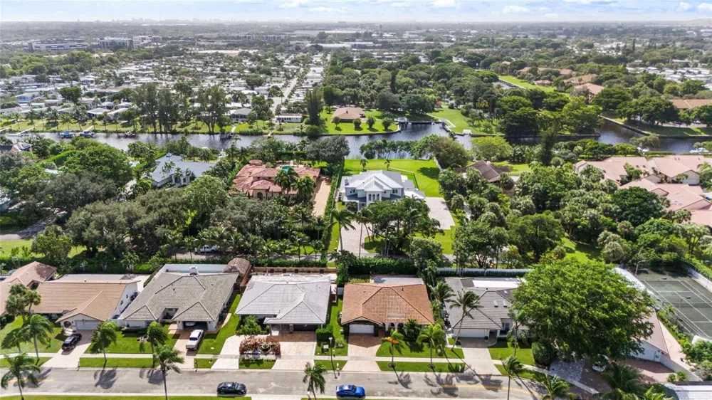 5223 DEERHURST CRESCENT CIRCLE Boca Raton, FL 33486