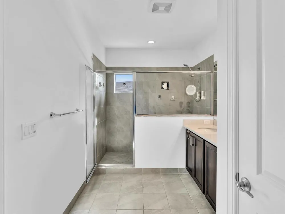 556 Sanderling Circle Deerfield Beach, FL 33442