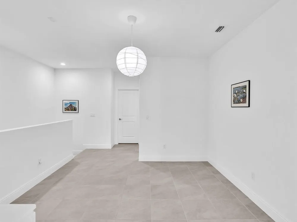 556 Sanderling Circle Deerfield Beach, FL 33442