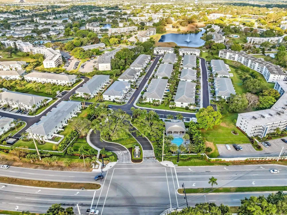 556 Sanderling Circle Deerfield Beach, FL 33442