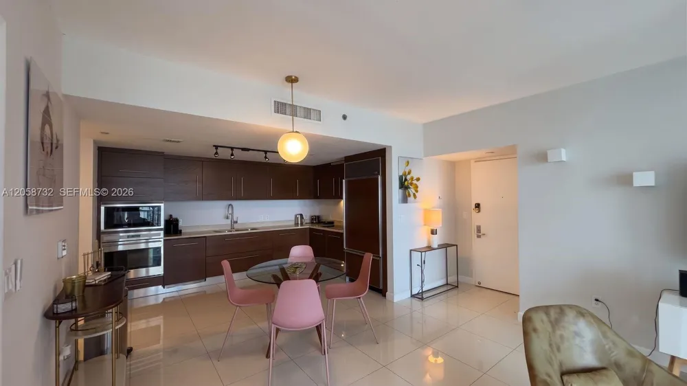485 Brickell Ave #3401 Miami, FL 33131