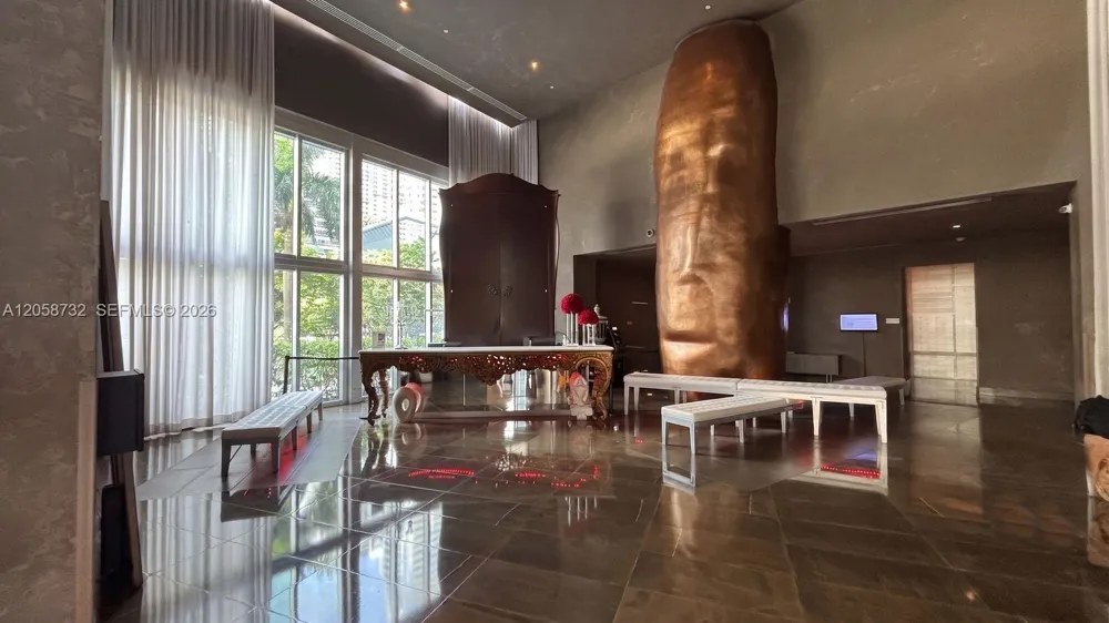 485 Brickell Ave #3401 Miami, FL 33131