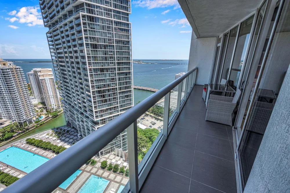 485 Brickell Ave #3401 Miami, FL 33131