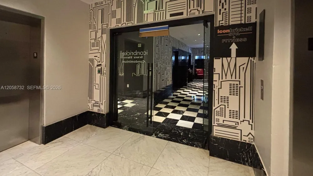485 Brickell Ave #3401 Miami, FL 33131