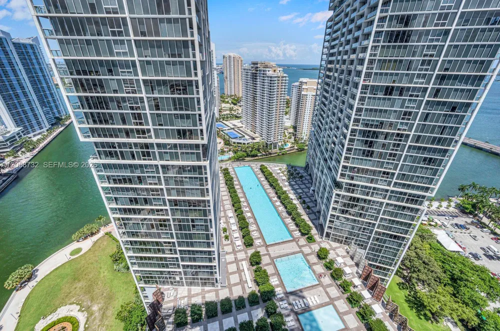 485 Brickell Ave #3401 Miami, FL 33131