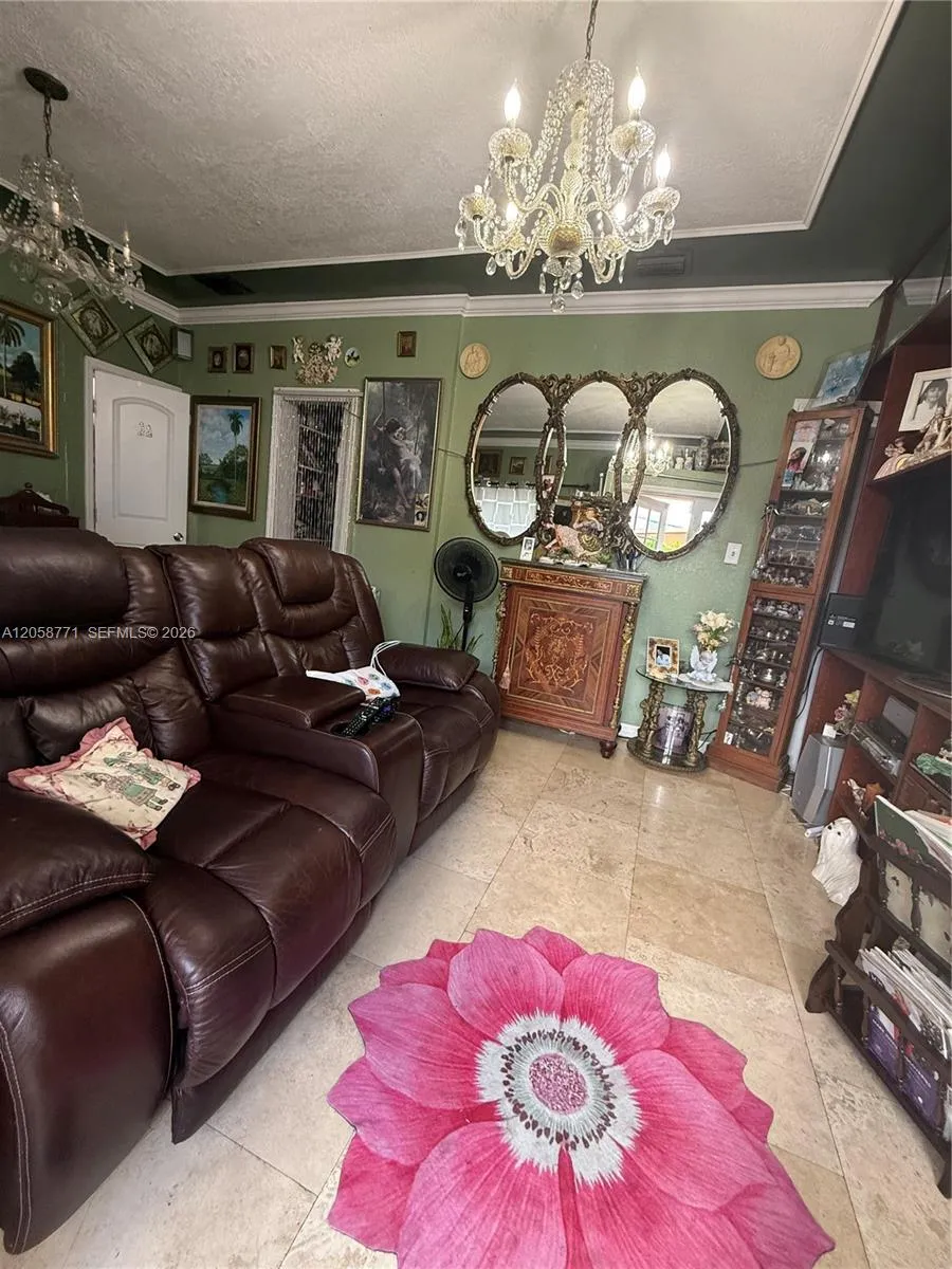 7643 NW South River Dr Medley, FL 33166