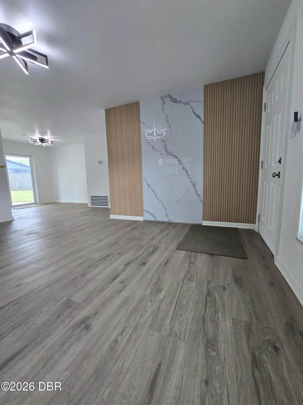 506 Cambridge Circle South Daytona, FL 32119