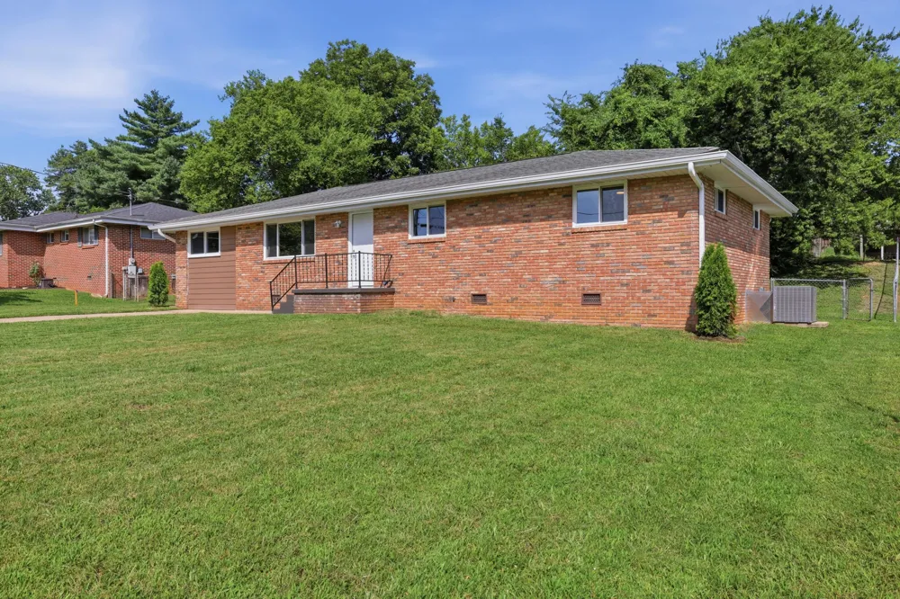 13 Phillips Drive Fort Oglethorpe, GA 30742