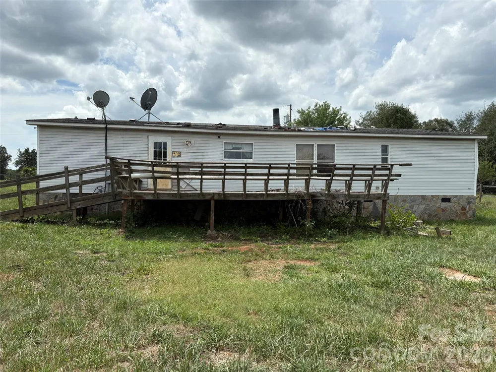 5954 Charlie Little Road Claremont, NC 28610