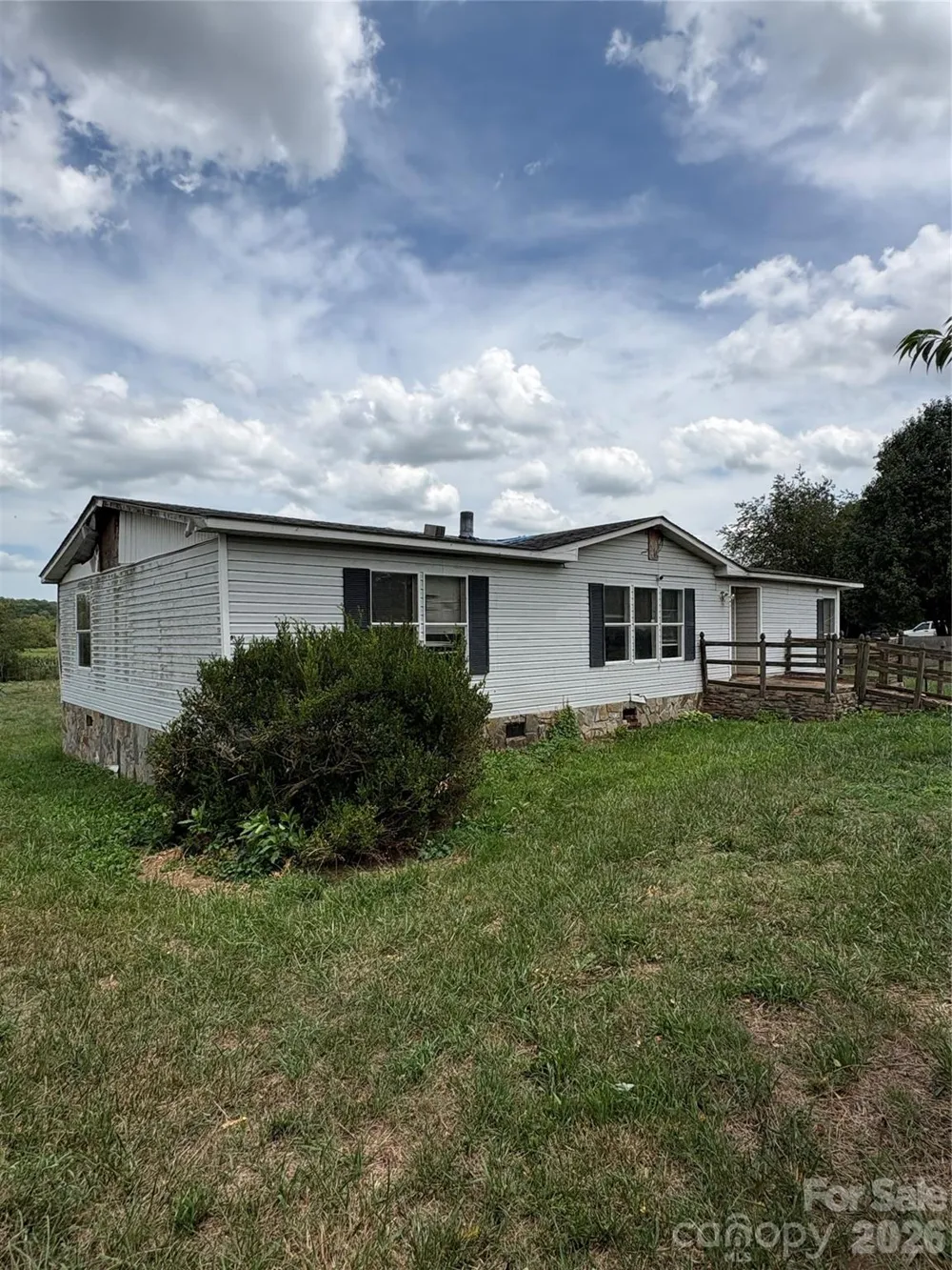 5954 Charlie Little Road Claremont, NC 28610