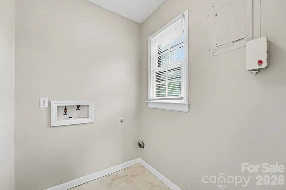 630 Colonial Drive Statesville, NC 28625
