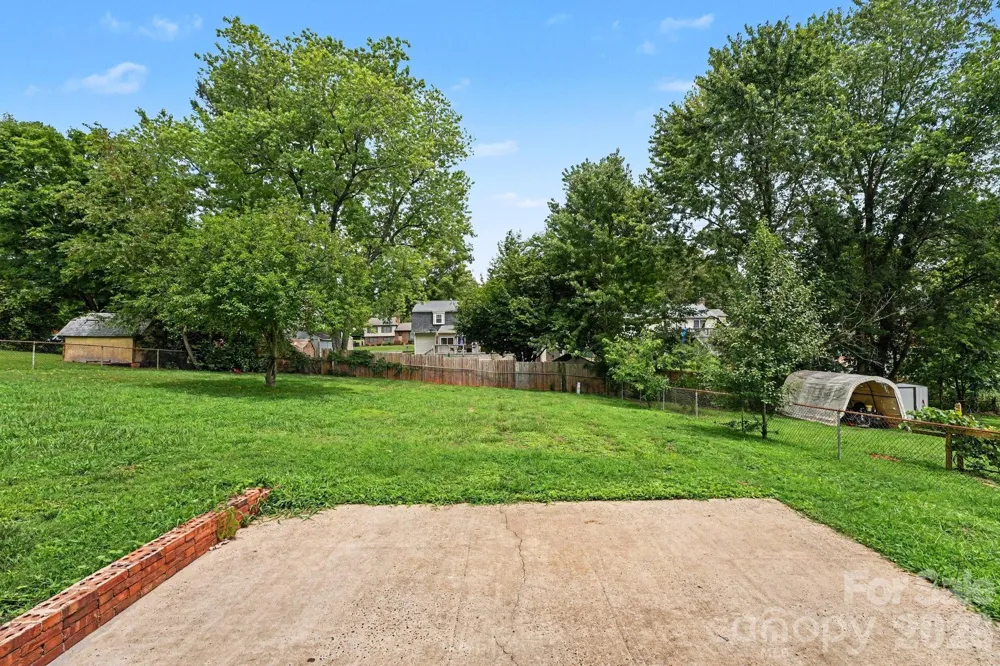 630 Colonial Drive Statesville, NC 28625