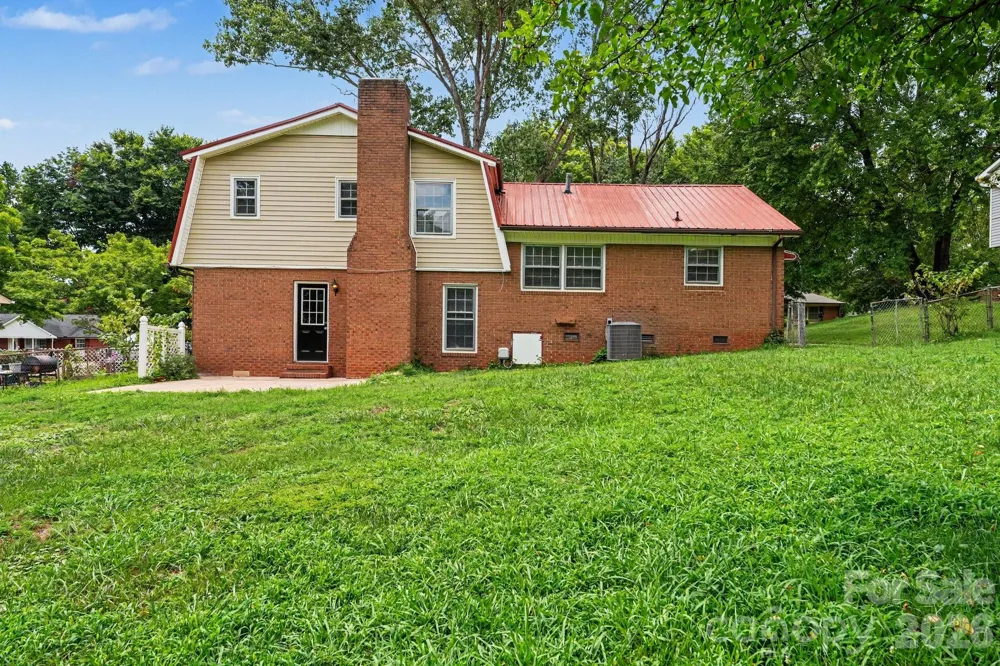 630 Colonial Drive Statesville, NC 28625