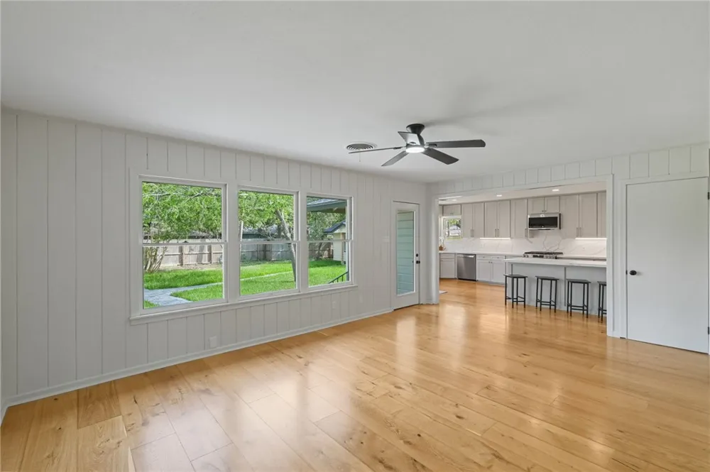 301 Pasadena Place Corpus Christi, TX 78411