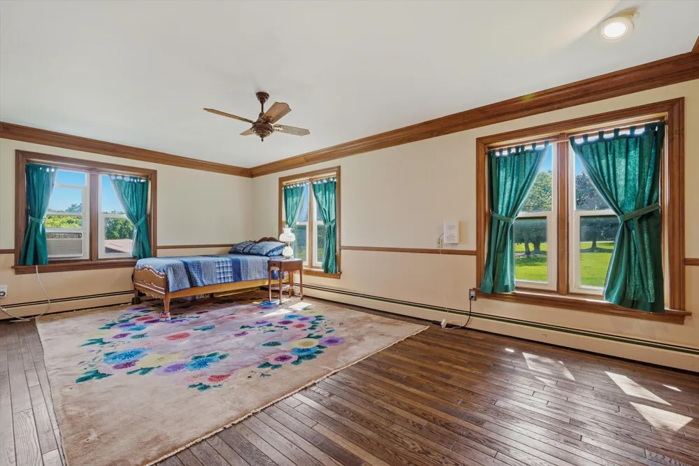 9757 Kaiser Road Saline, MI 48176