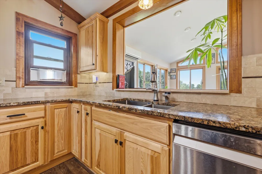 9757 Kaiser Road Saline, MI 48176