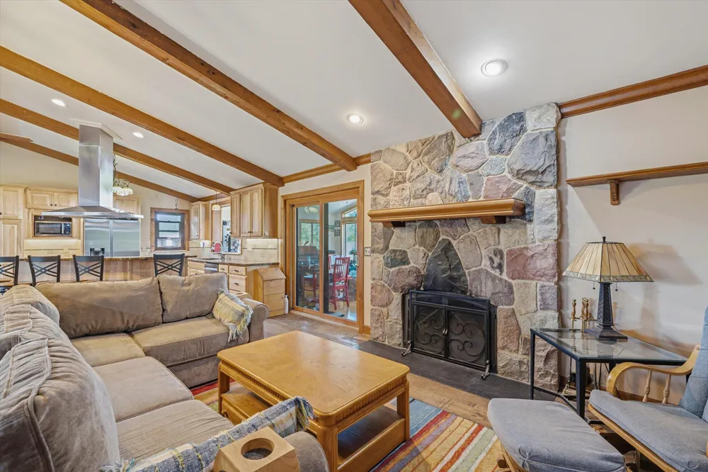 9757 Kaiser Road Saline, MI 48176
