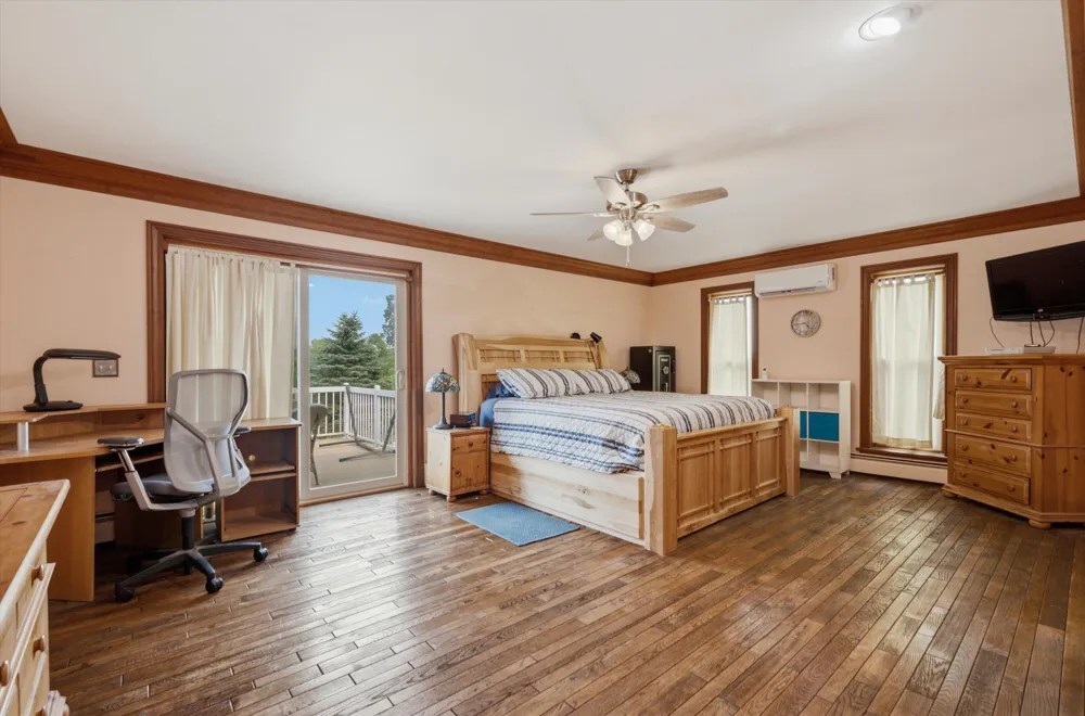 9757 Kaiser Road Saline, MI 48176