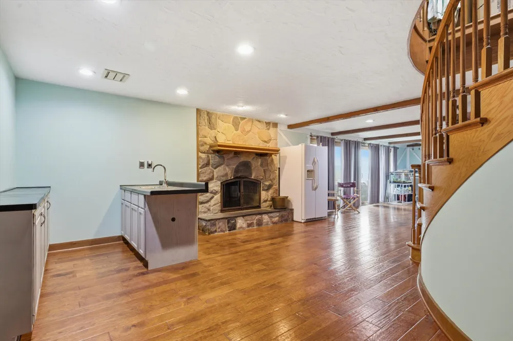 9757 Kaiser Road Saline, MI 48176