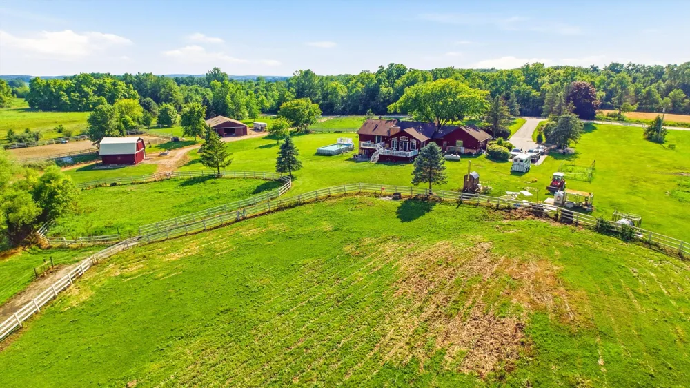 9757 Kaiser Road Saline, MI 48176