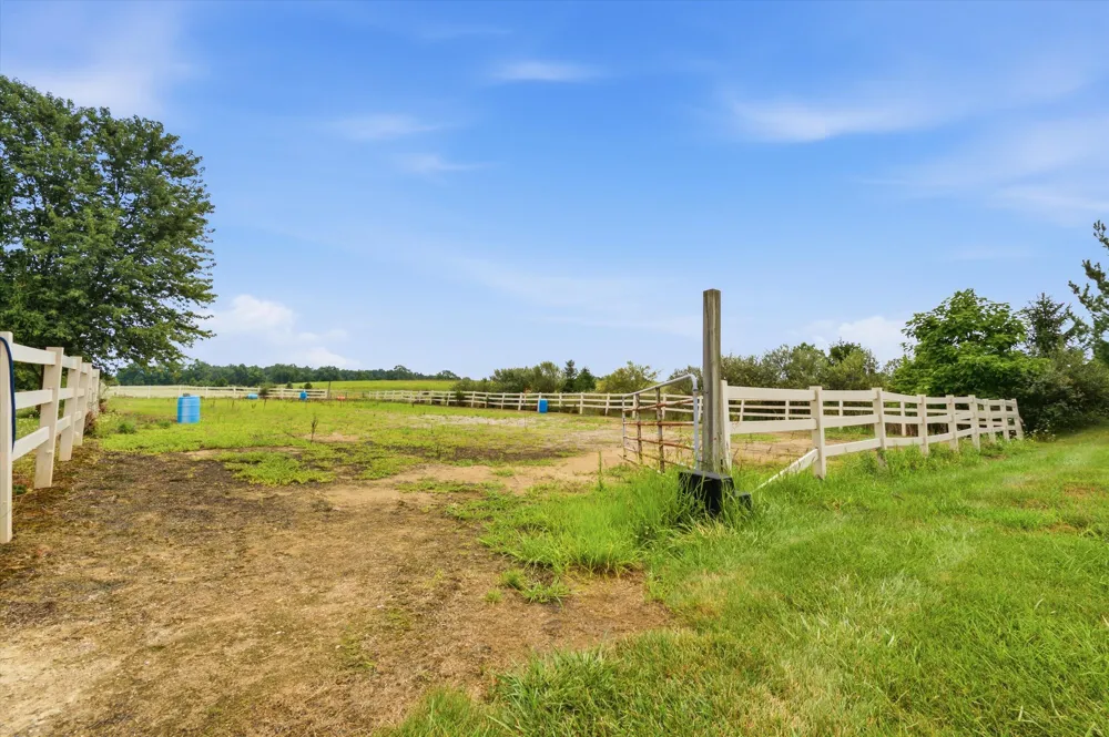 9757 Kaiser Road Saline, MI 48176