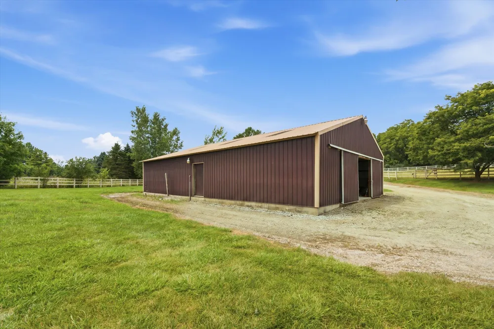 9757 Kaiser Road Saline, MI 48176