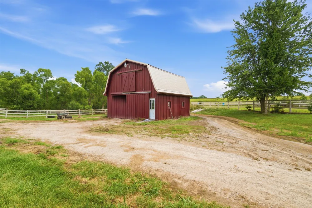 9757 Kaiser Road Saline, MI 48176