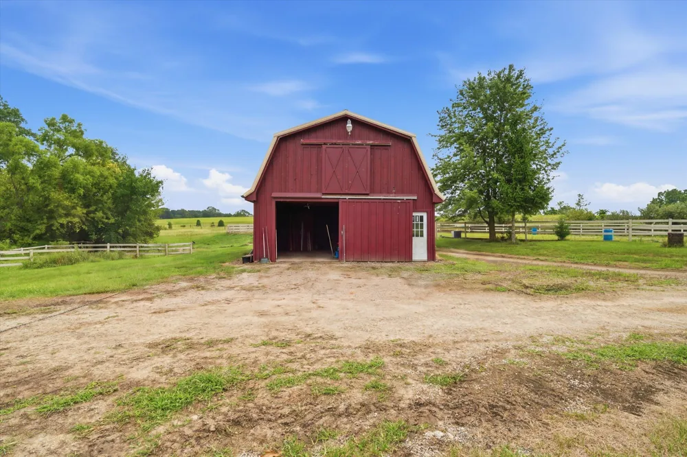 9757 Kaiser Road Saline, MI 48176